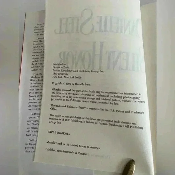 Danielle Steel Silent Honor - Picture 6 of 12